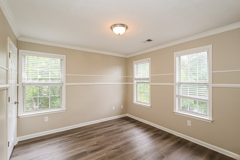 Building Photo - 4970 Promenade Dr SW