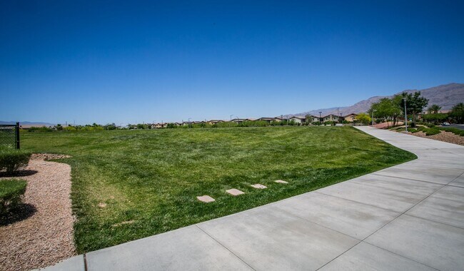 Building Photo - Beautiful Home in Valley Vista Available S...