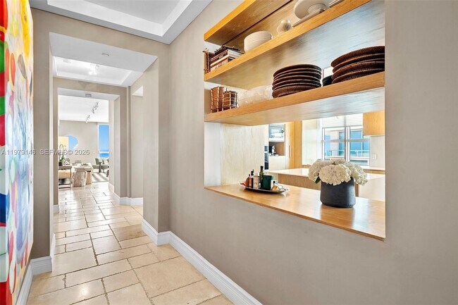 Building Photo - 5801 Collins Ave