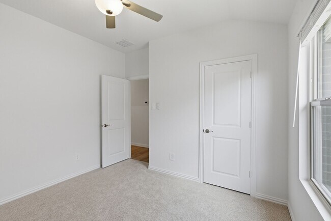 Building Photo - 3407 Copperwood Dr