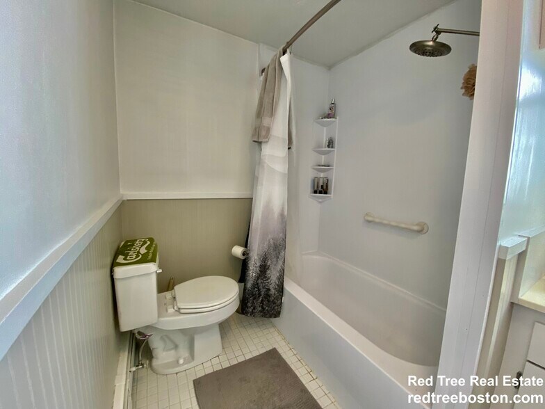 Building Photo - 56 Jackson St