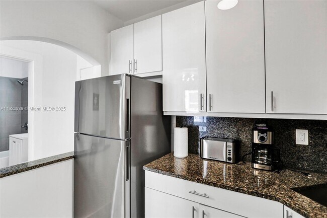 Building Photo - 1656 Polk St