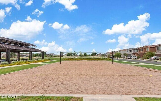 Building Photo - 10029 E Tahoe Ave