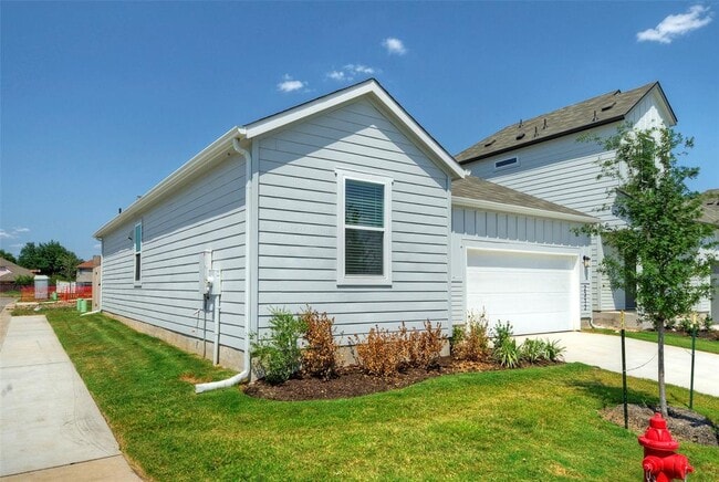 Building Photo - 2312 Castillo Dr