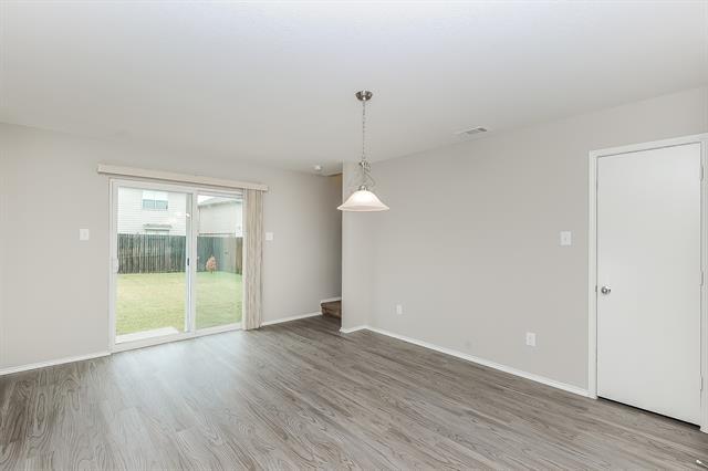 Building Photo - 8536 Star Thistle Dr