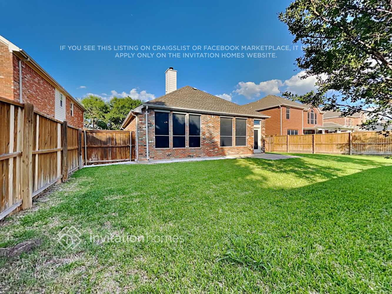 Building Photo - 7063 Alcala