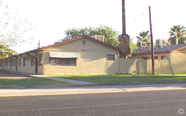 Primary Photo - Encanto Park II