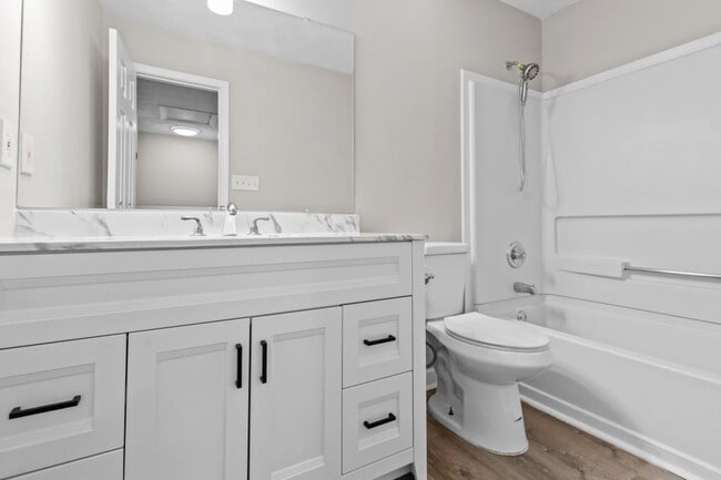 Building Photo - 416 Northdale Ct