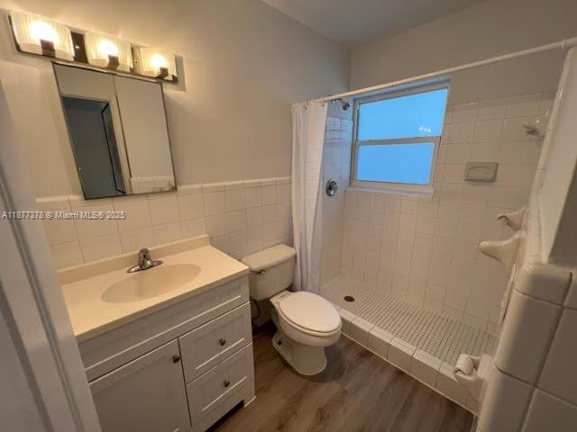 Building Photo - 4228 N Ocean Dr