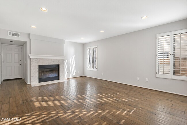 Building Photo - 487 Bernini Ct