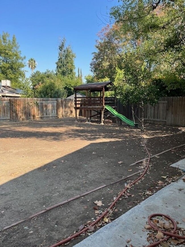 Building Photo - 7009 Ranch House Rd