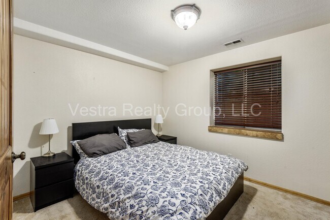 Building Photo - 2157 Maples Pl