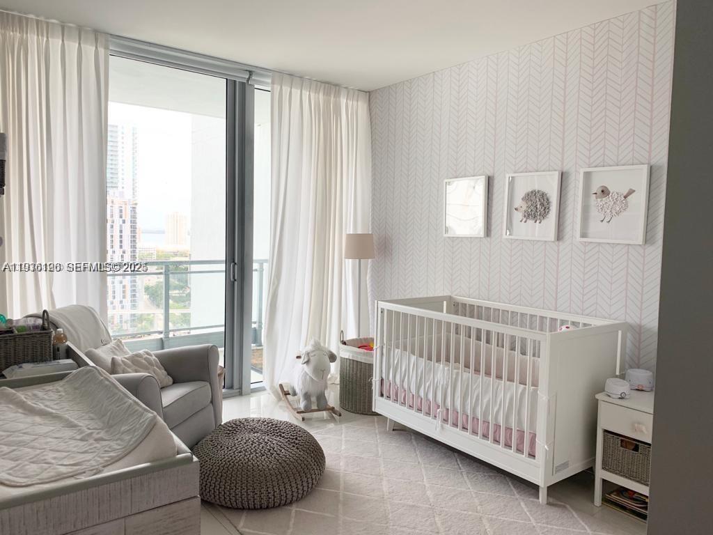 Building Photo - 92 SW 3rd St