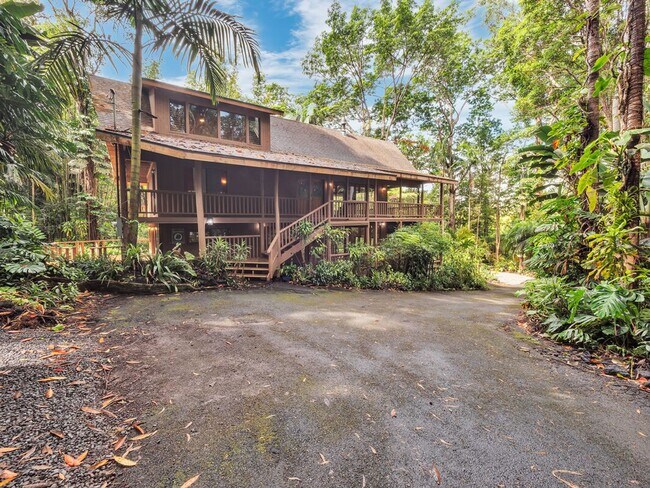 Building Photo - 3 bedrooms 2 bathroom with a large Loft for generational living + storage shed