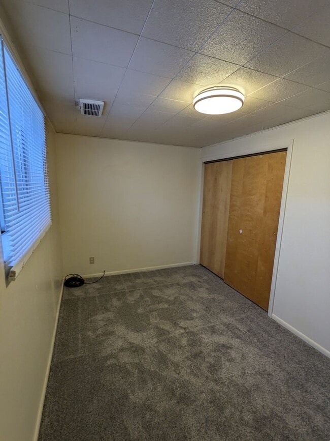 Building Photo - 3429 Quincy Ave