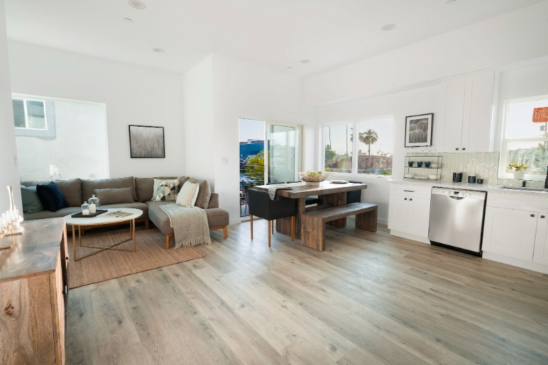 Building Photo - 140 N Carondelet St