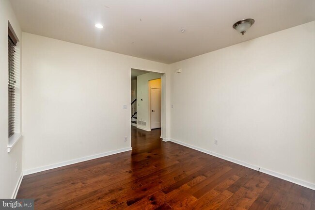 Building Photo - 401 Wynstone Ct