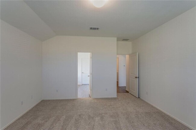 Building Photo - 6412 Laurencia Pl