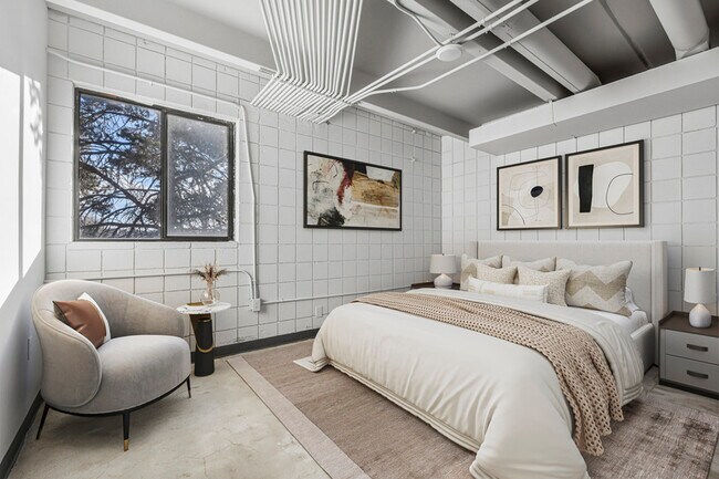 Building Photo - 415 S Weber St