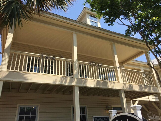 Primary Photo - 210 E Government St