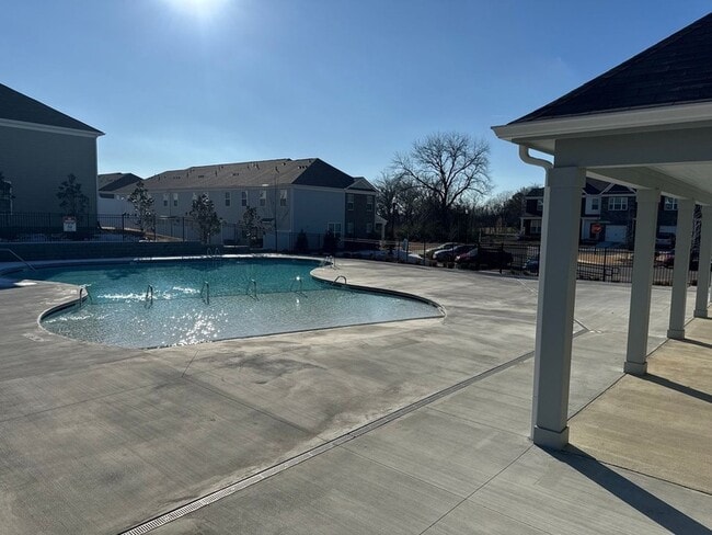 Building Photo - 206 Hazel Ln