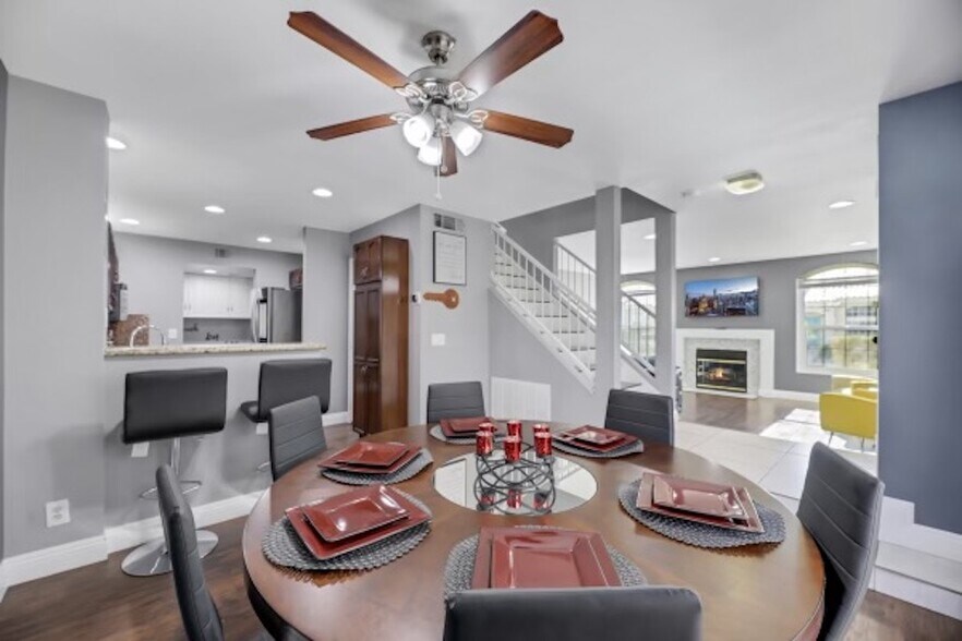 Building Photo - 7938 Cina Ave