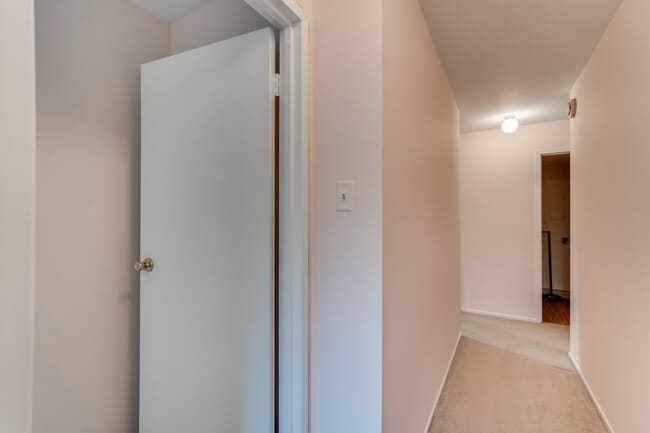 Building Photo - 2817 Jermantown Rd