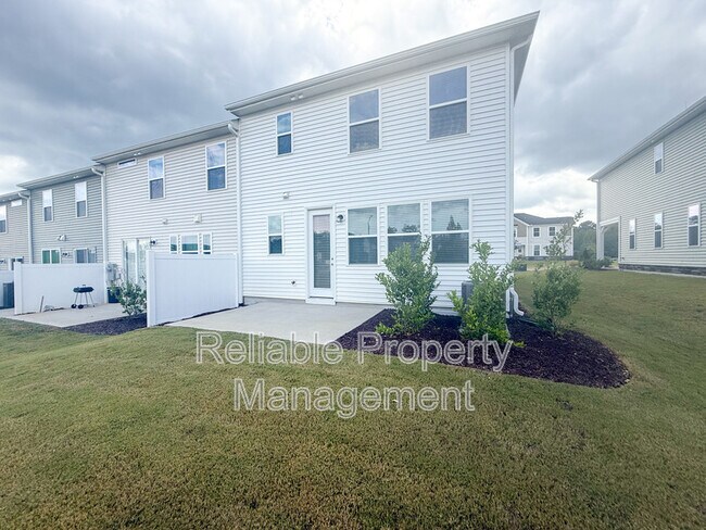 Building Photo - 124 Kobus Ct