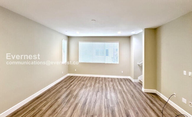 Building Photo - 428 Whistler Pl