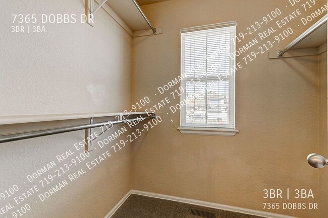 Building Photo - 7365 Dobbs Dr
