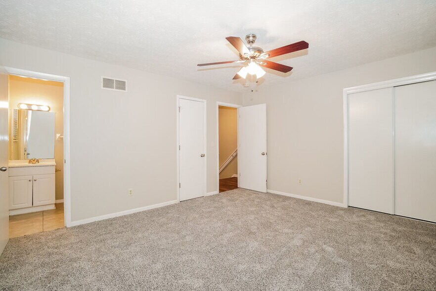 Building Photo - 999 Matterhorn Dr