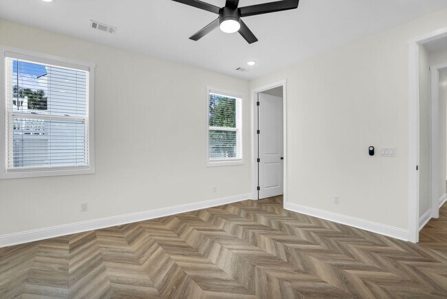 Building Photo - East Duffy Street