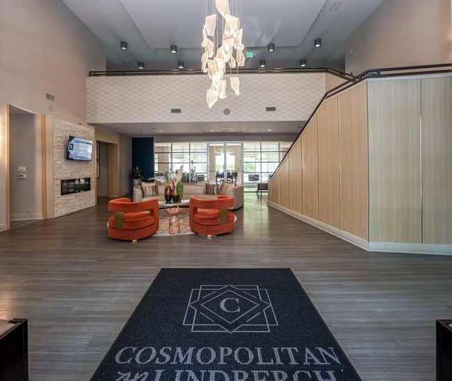 Building Photo - 711 Cosmopolitan Dr NE