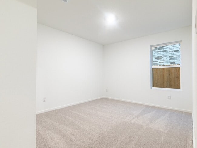 Building Photo - 31406 Pratola Serra Cir
