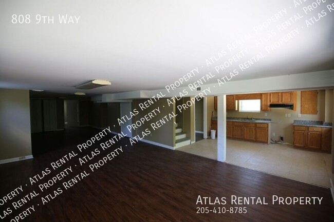 Building Photo - 808 9th Way