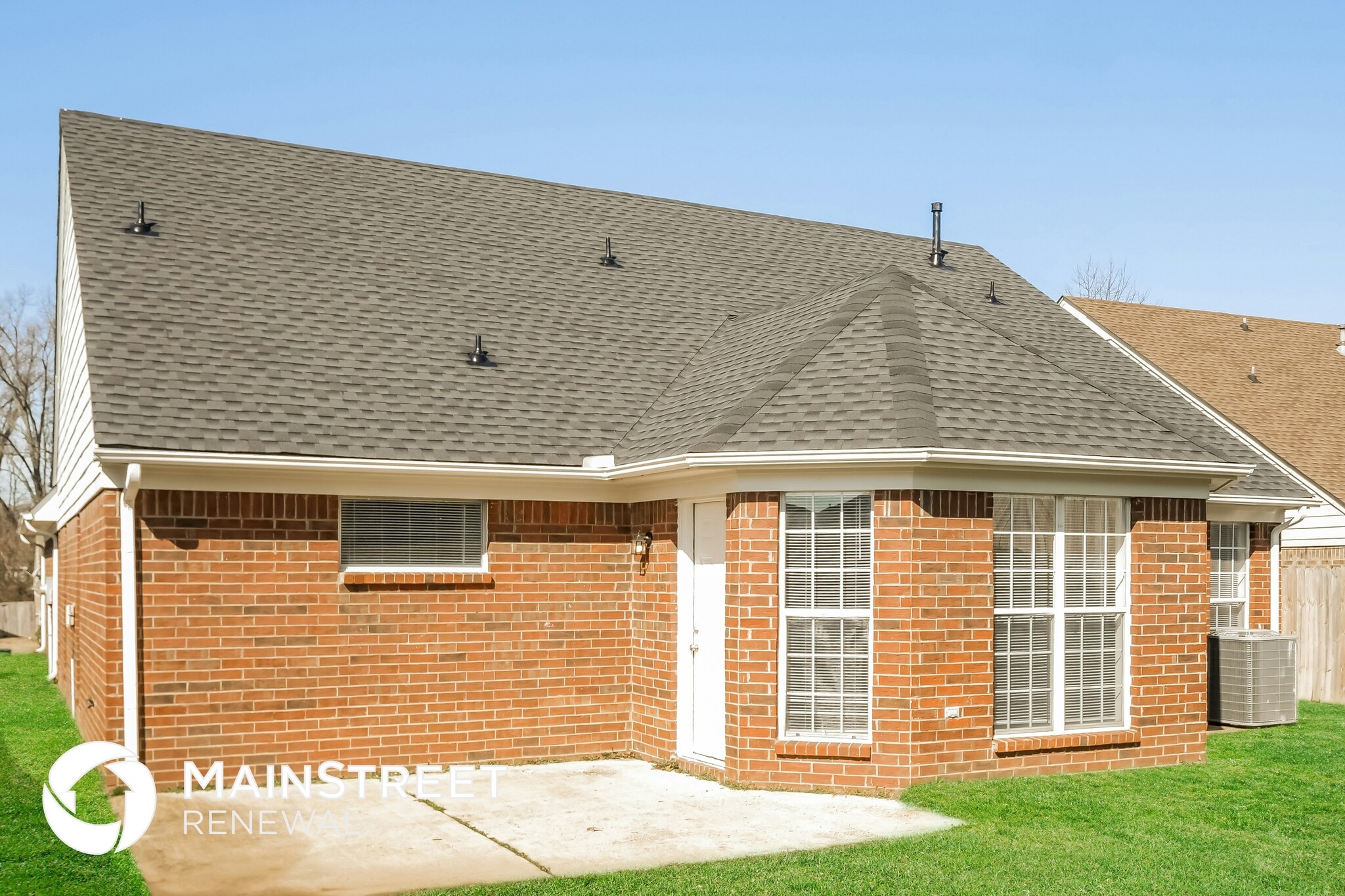 Building Photo - 8254 Manhatten Dr