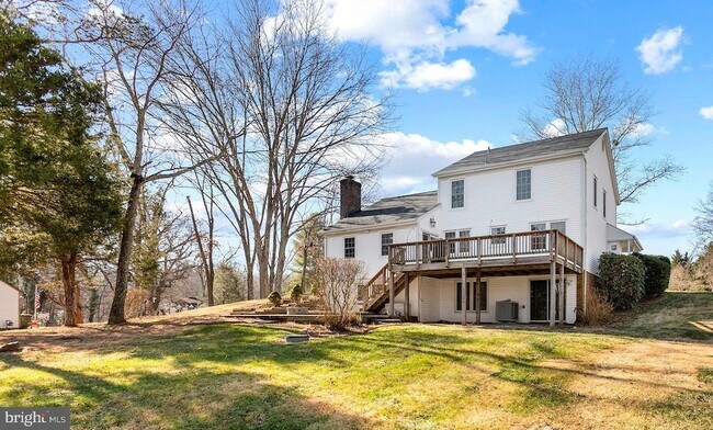 Building Photo - 7329 Fleetwood Ct