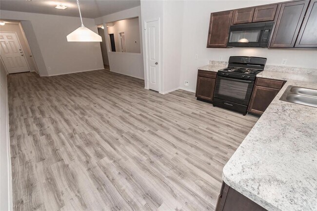 Building Photo - 202 Mouflon Dr