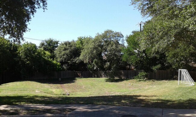 Building Photo - 13529 Anarosa Loop
