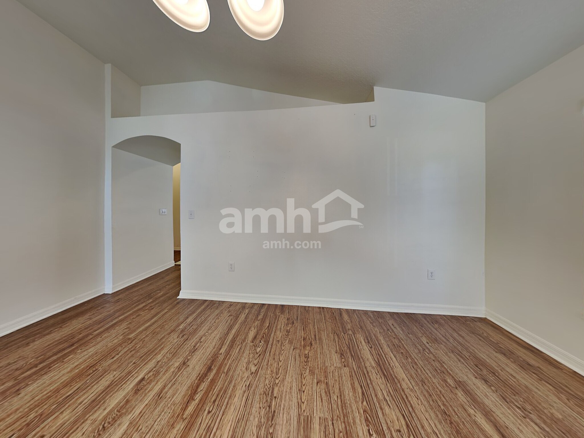 Building Photo - 23121 Emerson Way