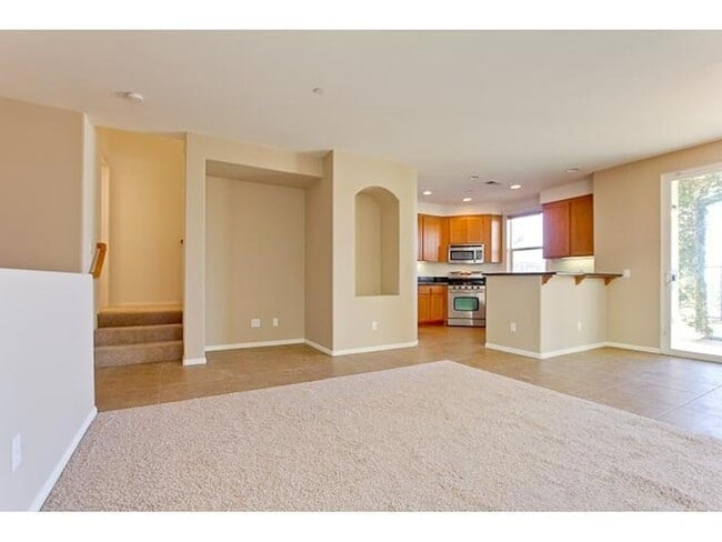 Building Photo - 2-bedroom Townhome in Campana at Rancho Co...