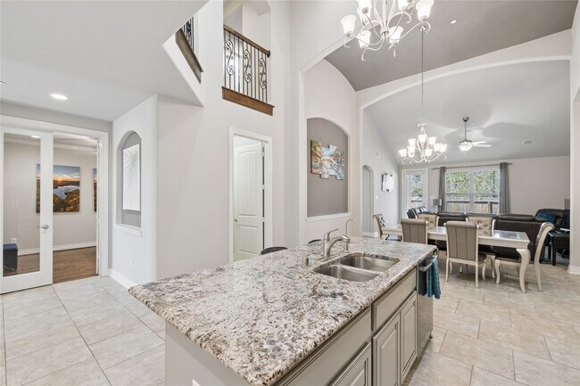 Building Photo - 9018 Meacom Dr