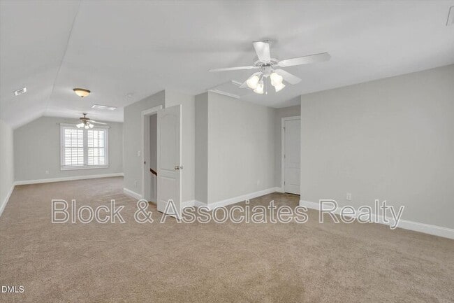 Building Photo - 109 Old Savannah Dr