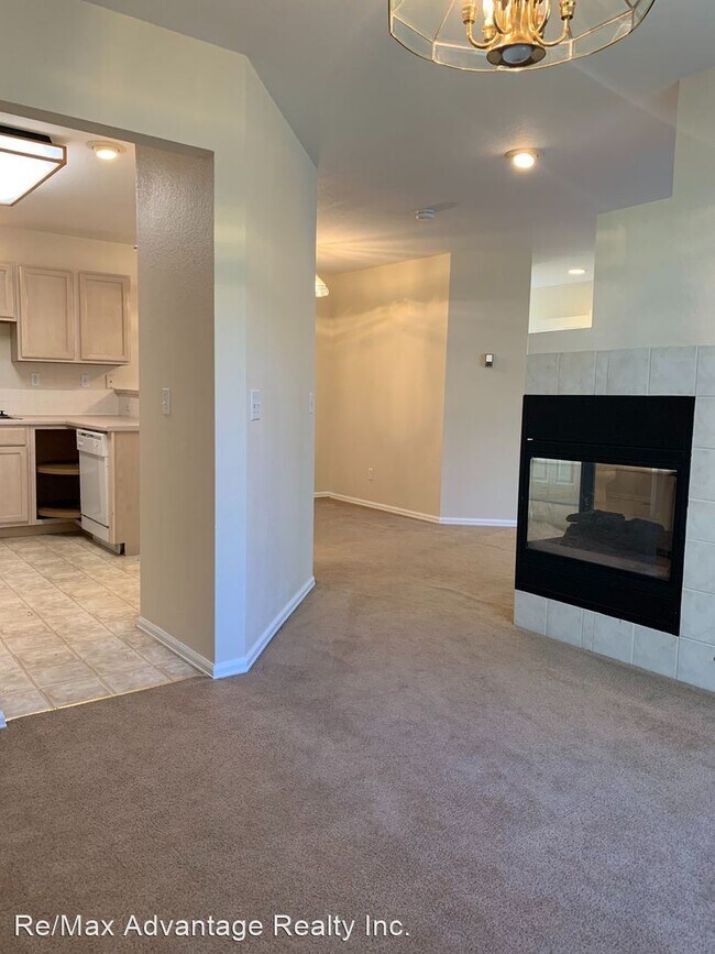 Building Photo - 3 br, 2.5 bath House - 1708 Victorian Point