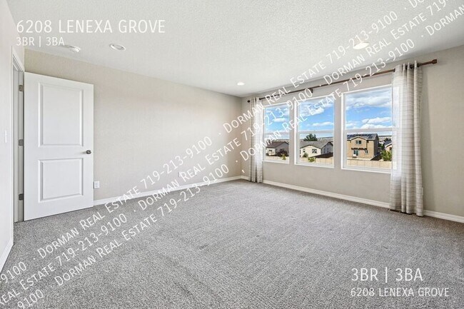 Building Photo - 6208 Lenexa Grv