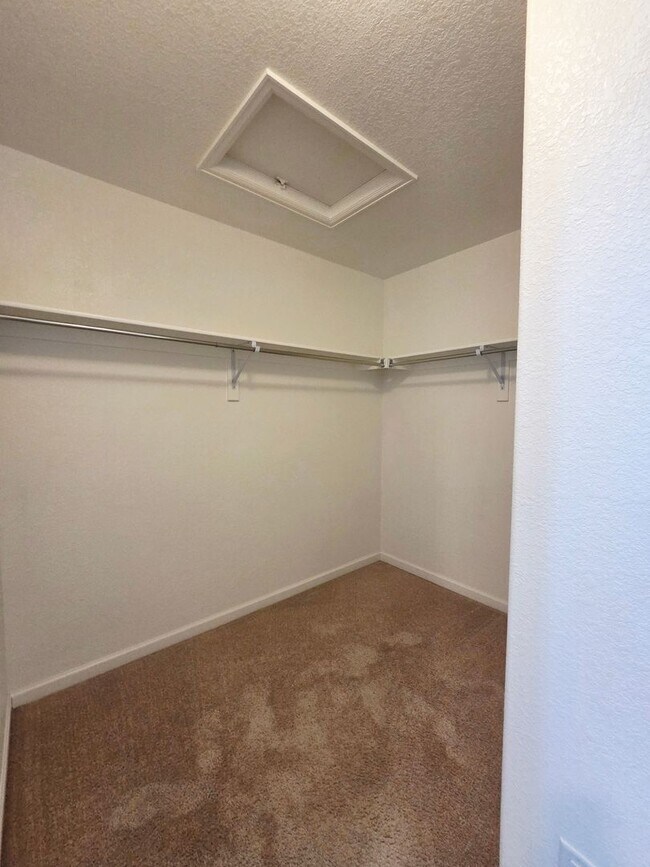 Building Photo - 5435 W 97th Ave