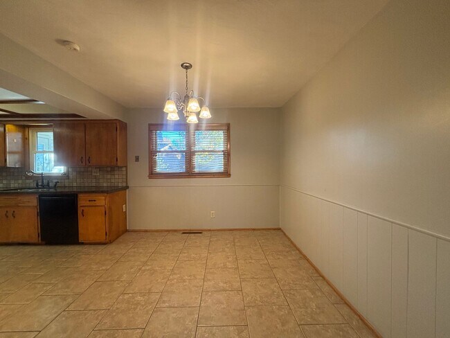 Building Photo - Come see this 4 Bedroom 2 Bathroom House!