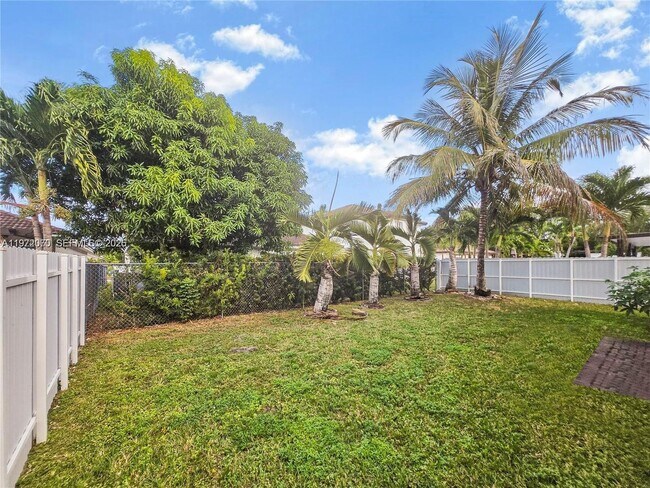 Building Photo - 15843 SW 139th St