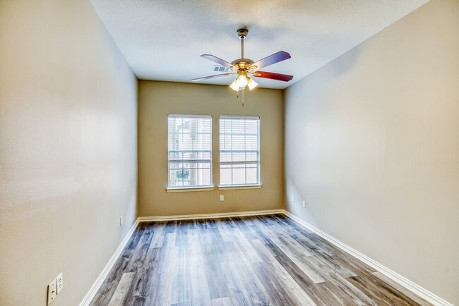 Building Photo - 7118 Turtle Lagoon Row