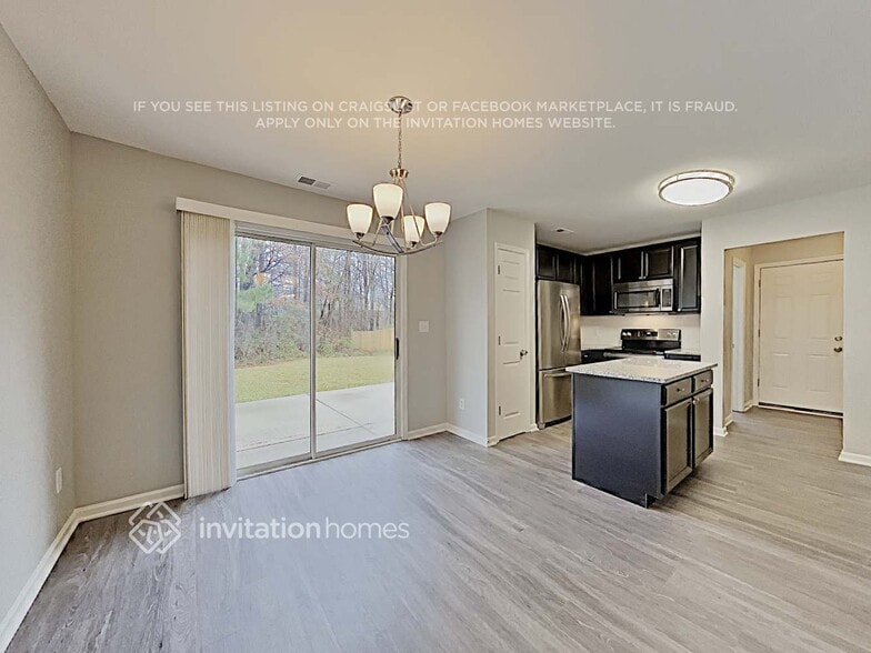 Building Photo - 12122 Stewarts Crossing Dr